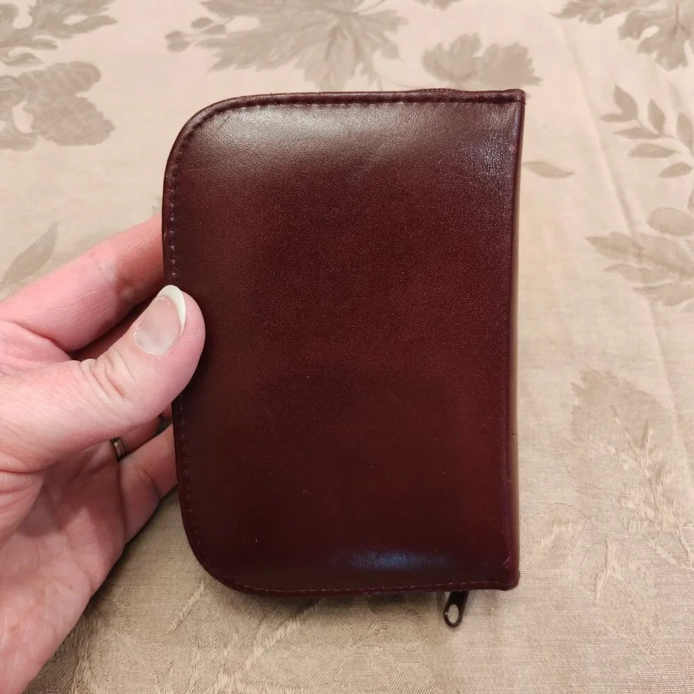 Vintage Toiletry Travel Kit, New with Tags! - Picture 12 of 14